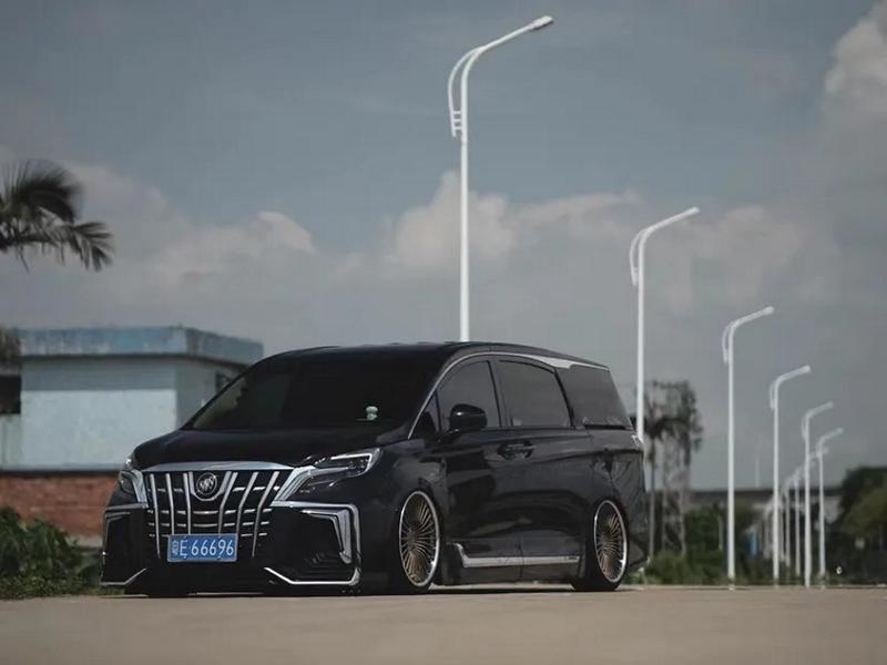 Buick GL8 Avenir by Kantoworks with Airride!