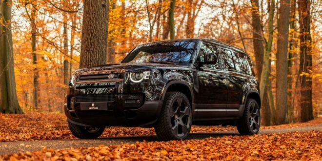 Land Rover Defender „Valiance Black Steel“ von Heritage Customs!