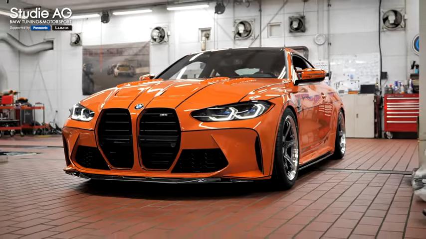Studie AG BMW M4 Orange TAS 2022 12