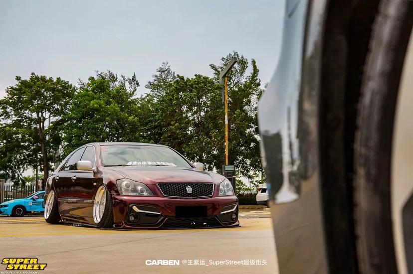 Toyota Crown Royal Saloon Airride Camber Tuning BBS 4