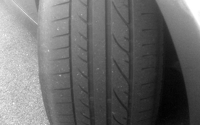 Reifenprofil Ungleichmaessig Abgefahren Reifenaussenseite Reifeninnenseite 3
