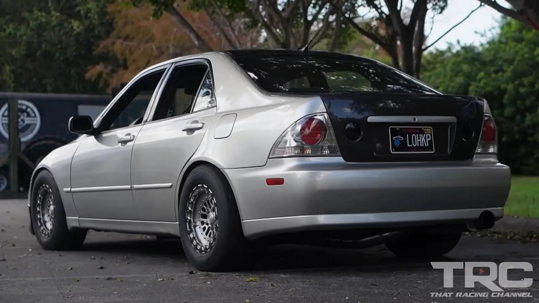 Video: All-wheel drive Lexus IS300 with 1.250 hp thanks to the 2JZ engine!