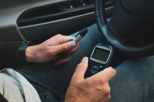Check blood sugar levels with the engine running? Attention forbidden!