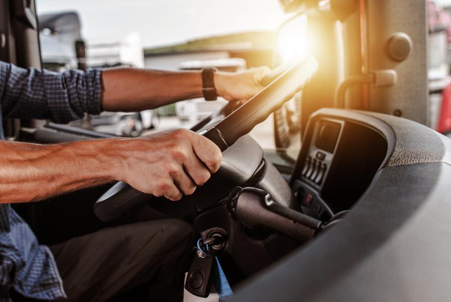 Fahrermangel: Wie Technologie dem Lkw-Fahrernachwuchs helfen kann!