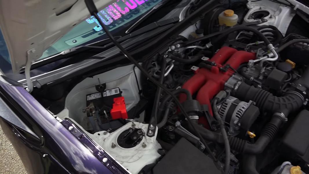 Vidéo: Subaru BRZ à corps large claqué avec réglage du carrossage!