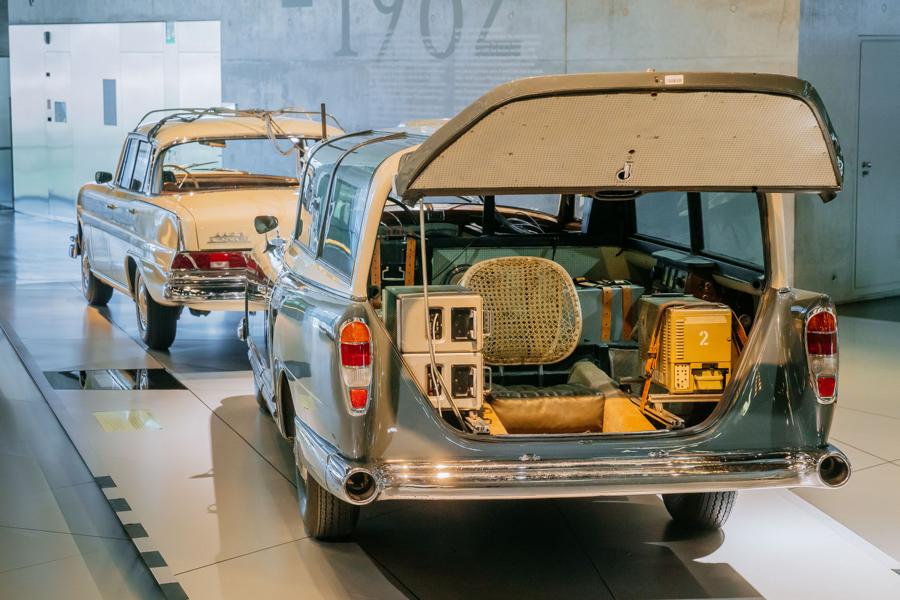 Mercedes-Benz 300 measuring car from 1960!