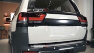 Vidéo: kit carrosserie Toyota Land Cruiser 300 sur le prédécesseur!
