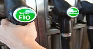 E10 Sprit Benzin Bioethanol Tanken 310x165 Irre Benzinpreise: sollten Autofahrer auf E10 umsteigen?