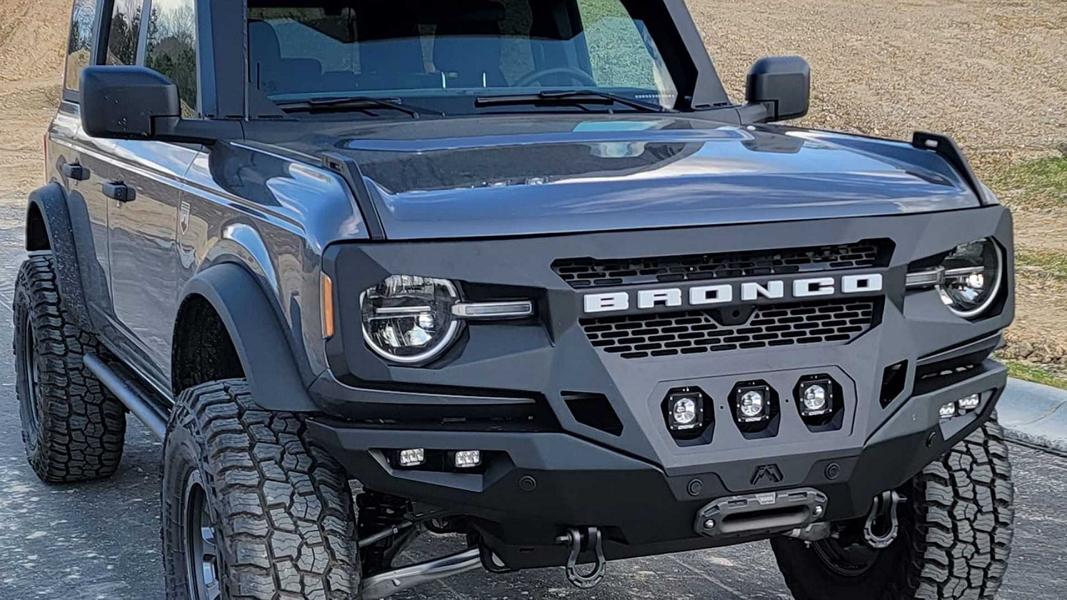 Fab Fours Grumper Ford Bronco Tuning 2022 3