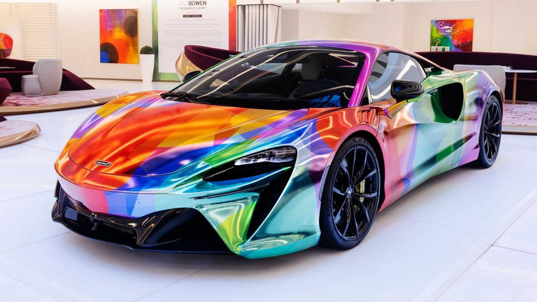 McLaren en Nat Bowen presenteren “McLaren Artura Art Car”!