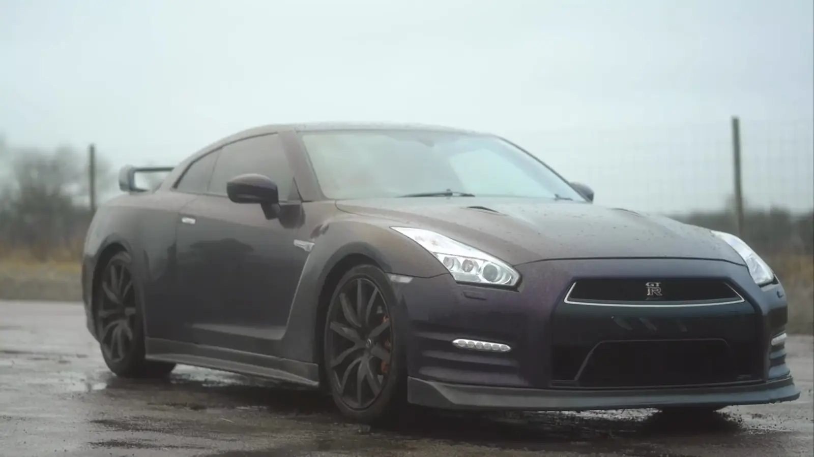 Video: 2 x Tuning Nissan GT-R vs. Mercedes-AMG E63S T-Modell!