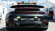 Porsche stuurt twee 911 Turbo S op wereldtournee als veiligheidsvoertuigen!
