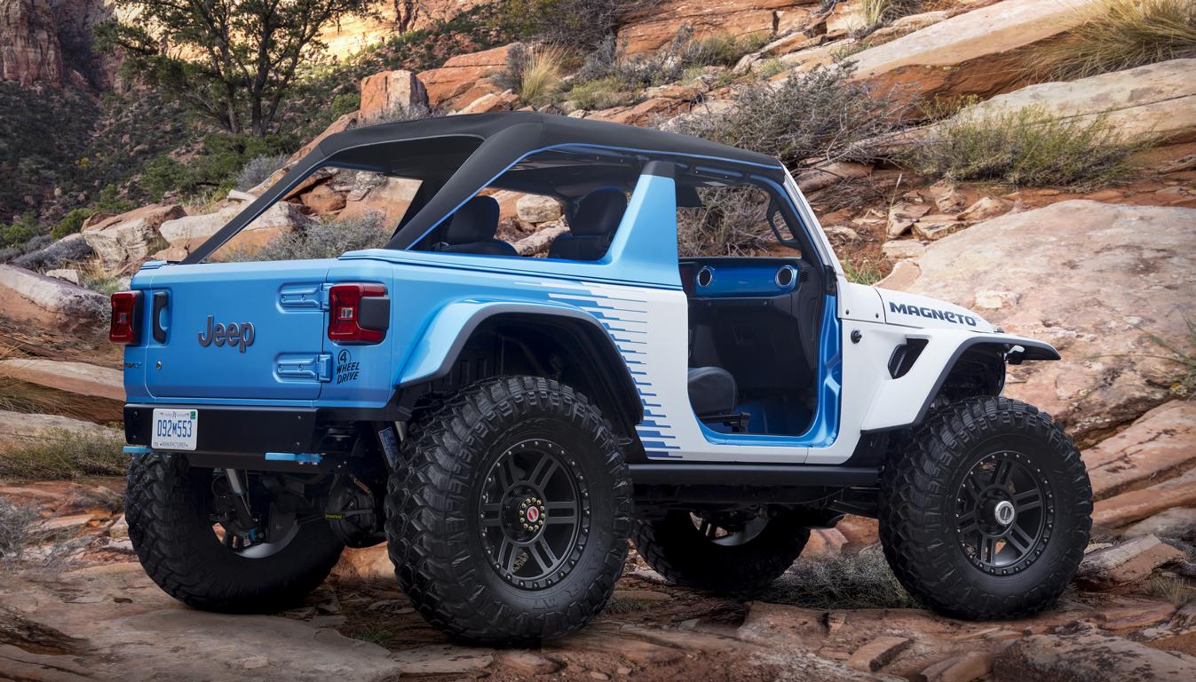 Jeep® Wrangler Magneto 2.0 Concept Back 2