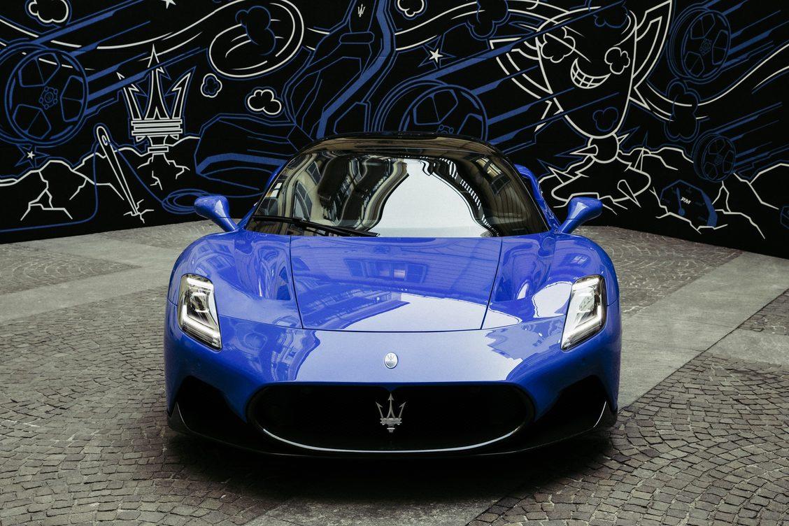 Maserati selects Alcantara® to personalize their MC20!