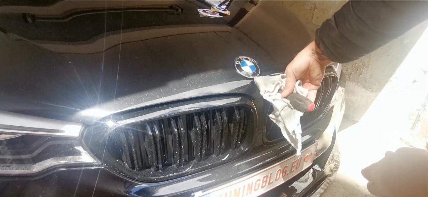 BMW Emblem auf Motorhaube &#038; Heckklappe wechseln / tauschen!