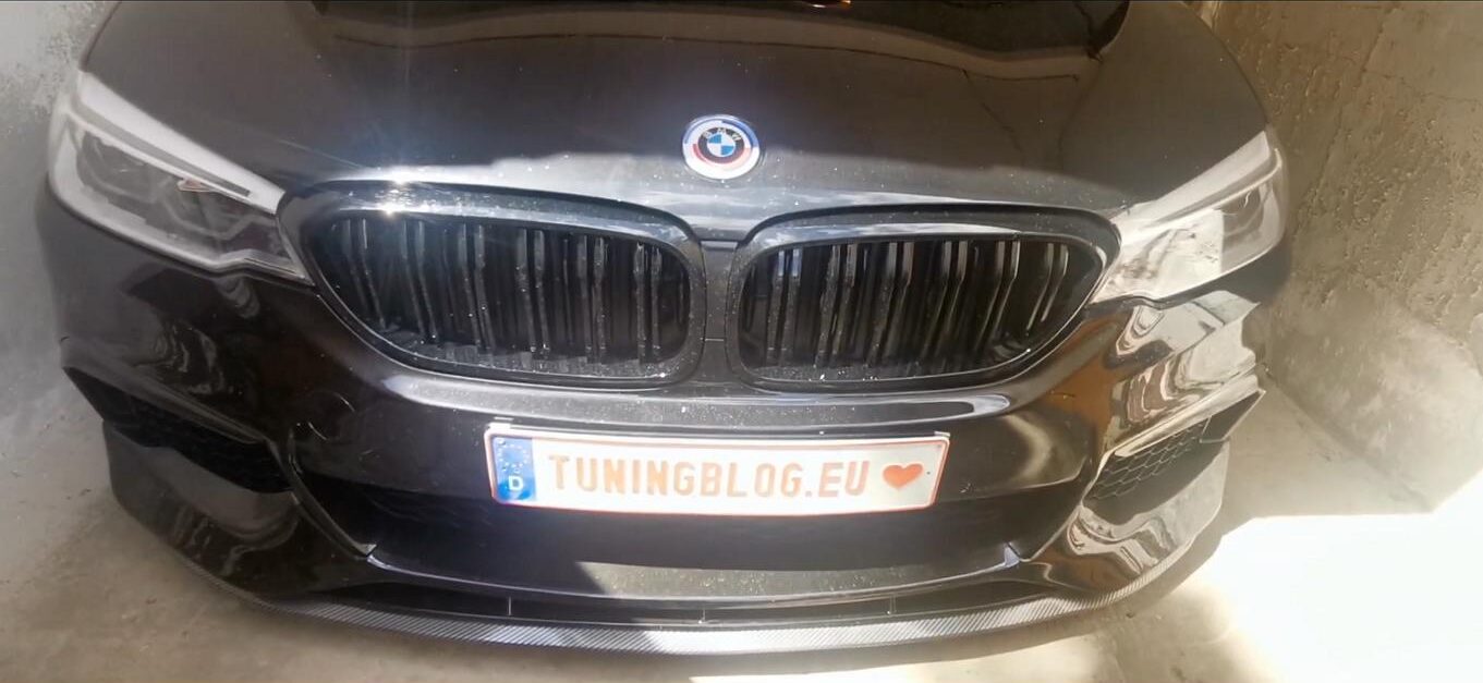 BMW Emblem  50 Jahre BMW M  Jubilaeums Logo Tausch   Wechsel Motorhaube Heckklappe Anleitung 4 23 Screenshot E1653886727437