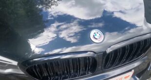 BMW Emblem  50 Jahre BMW M  Jubilaeums Logo Tausch   Wechsel Motorhaube Heckklappe Anleitung 8 4 Screenshot E1653886784153 310x165