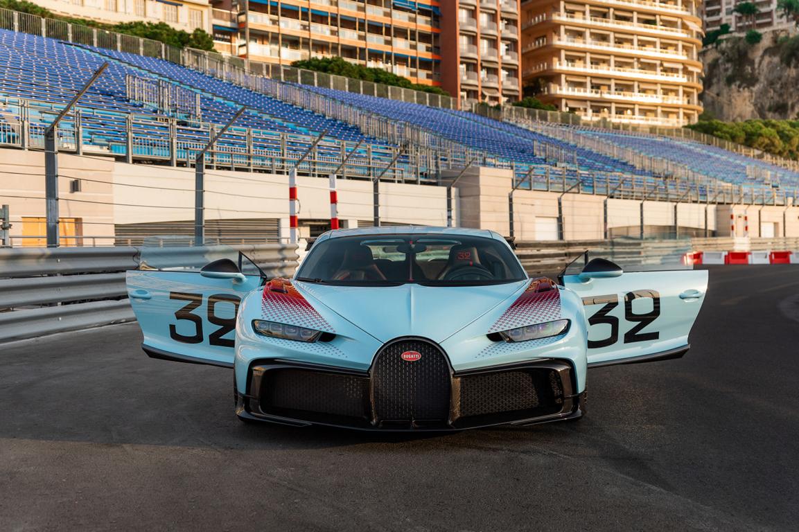 2022 Bugatti Chiron Pur Sport "Grand Prix"