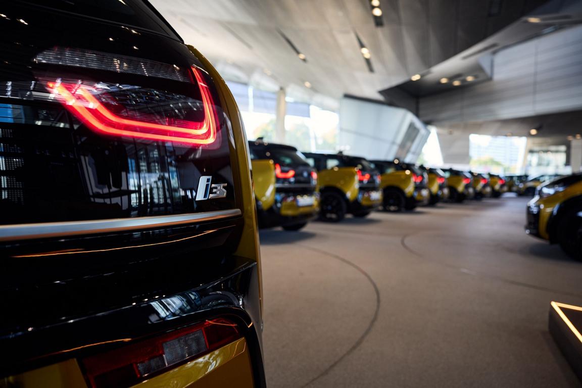 Endspurt in der BMW Welt: 18 goldene BMW i3