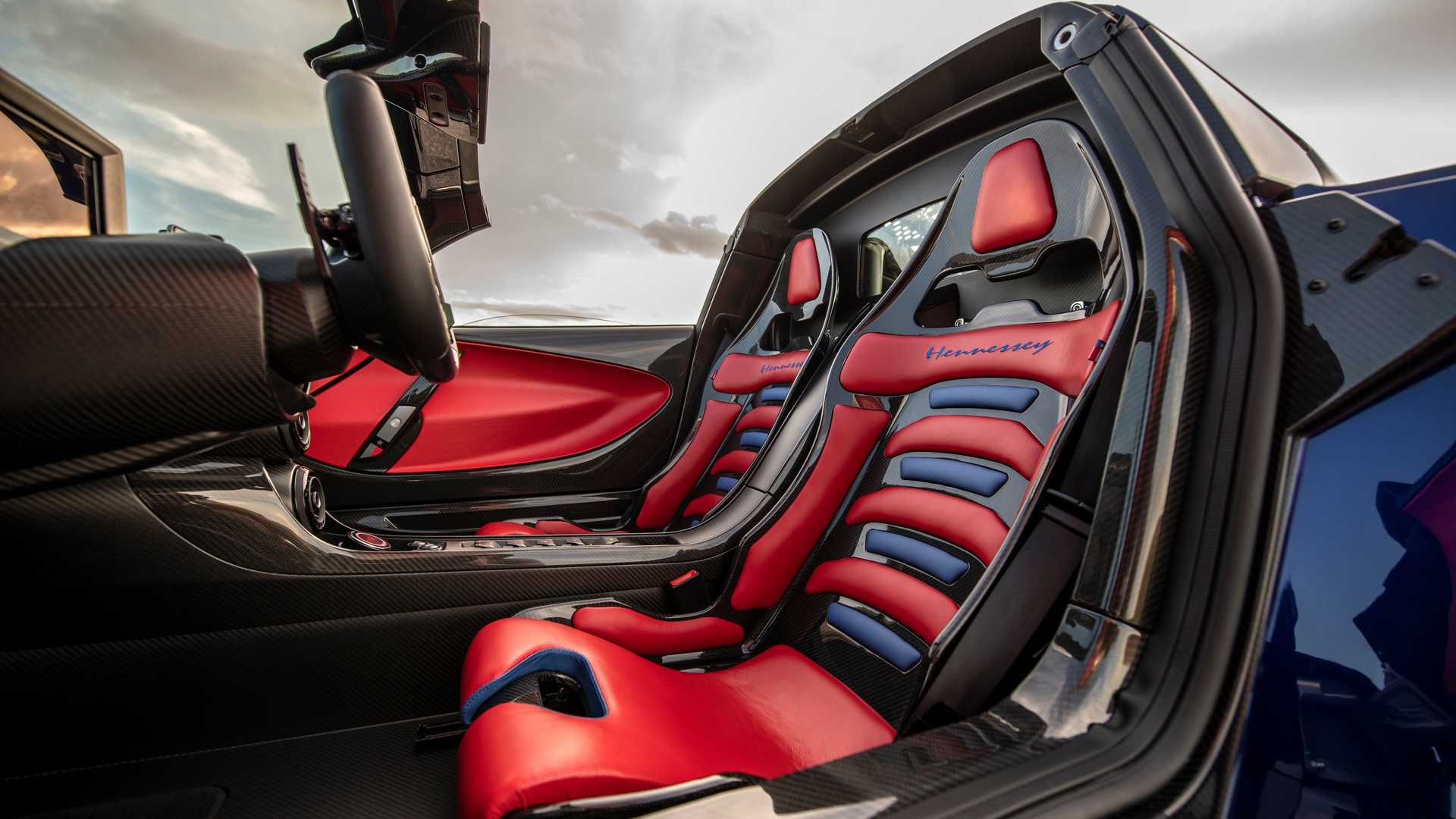 Venom F5 Roadster: wenn mit 1.842 PS das Dach fehlt!