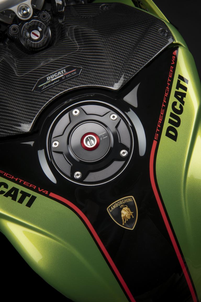 Ducati Streetfighter V4 Lamborghini 2023 Tuning 54