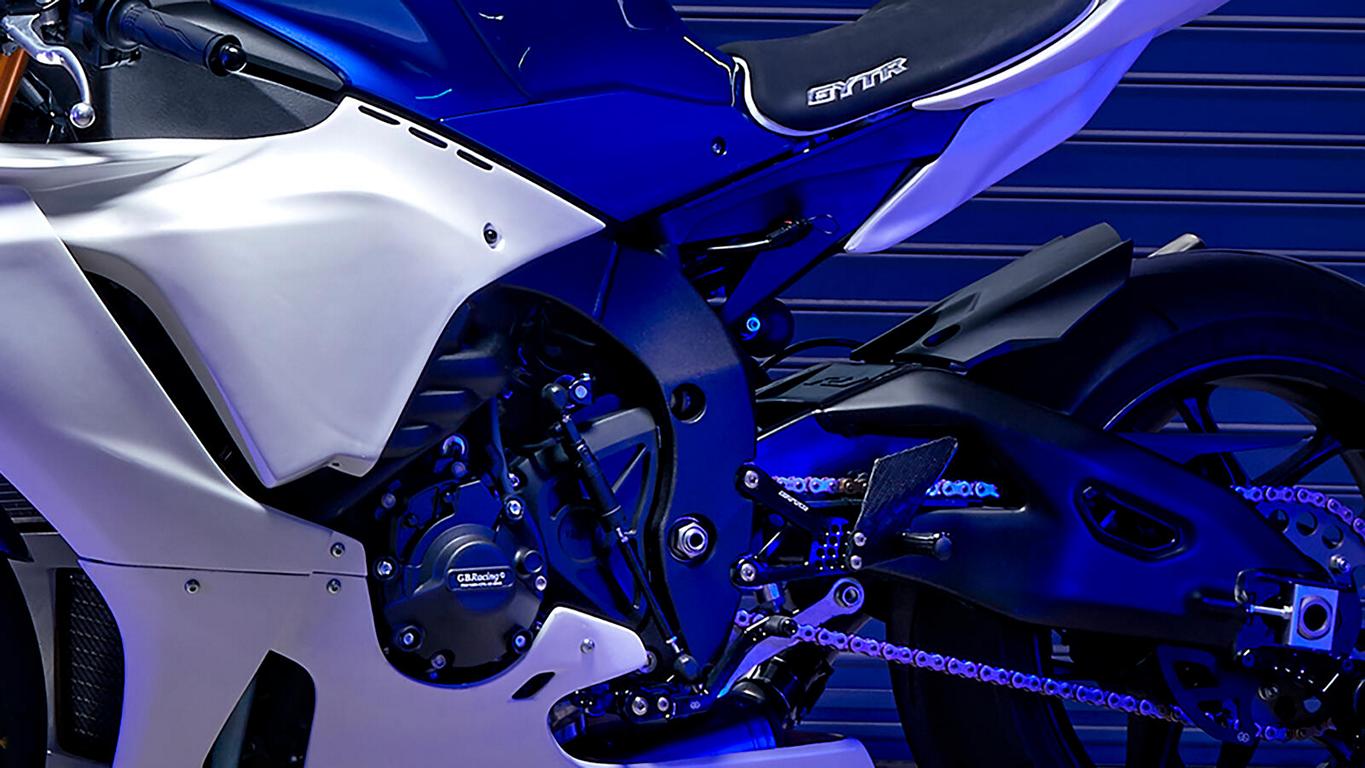Yamaha R1 GYTR 2023 6