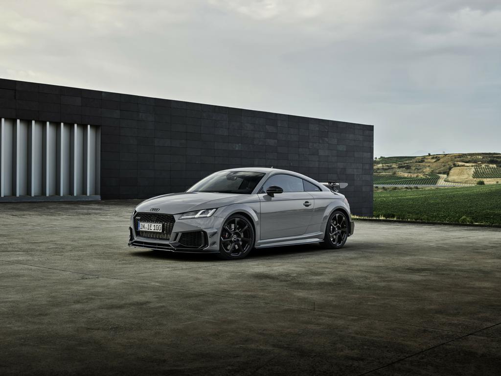 Audi TT RS Coupe Iconic Edition 72