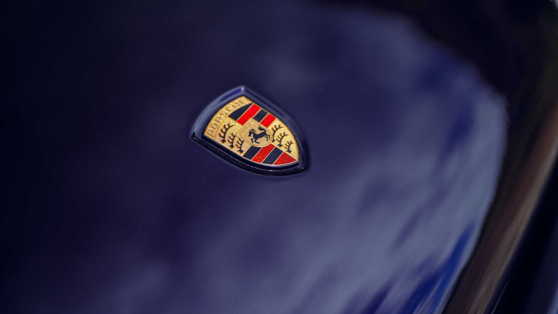Theon Design Restomod Porsche 911 964 Tuning 2022 21