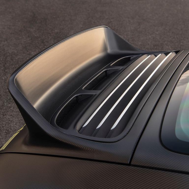 Restomod Porsche 911 DLS Naples Singer carbon fiber tuning 13