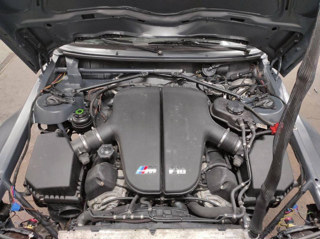 BMW E23 3 series widebody M5 V10 engine 10