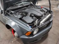 BMW E23 3 series widebody M5 V10 engine 16 190x142