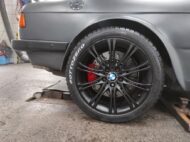 BMW E23 3 series widebody M5 V10 engine 7 190x142