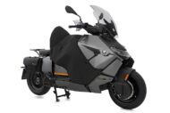 Couvre jambe pour scooter BMW CE 04 !