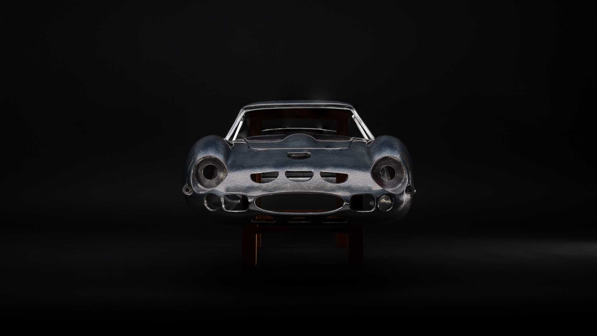 1:4 Ferrari 250 GTO Nachbau aus Aluminium von Amalgam!