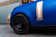 ¡Range Rover azul satinado sobre ruedas AL24 C13-R de 00 pulgadas!