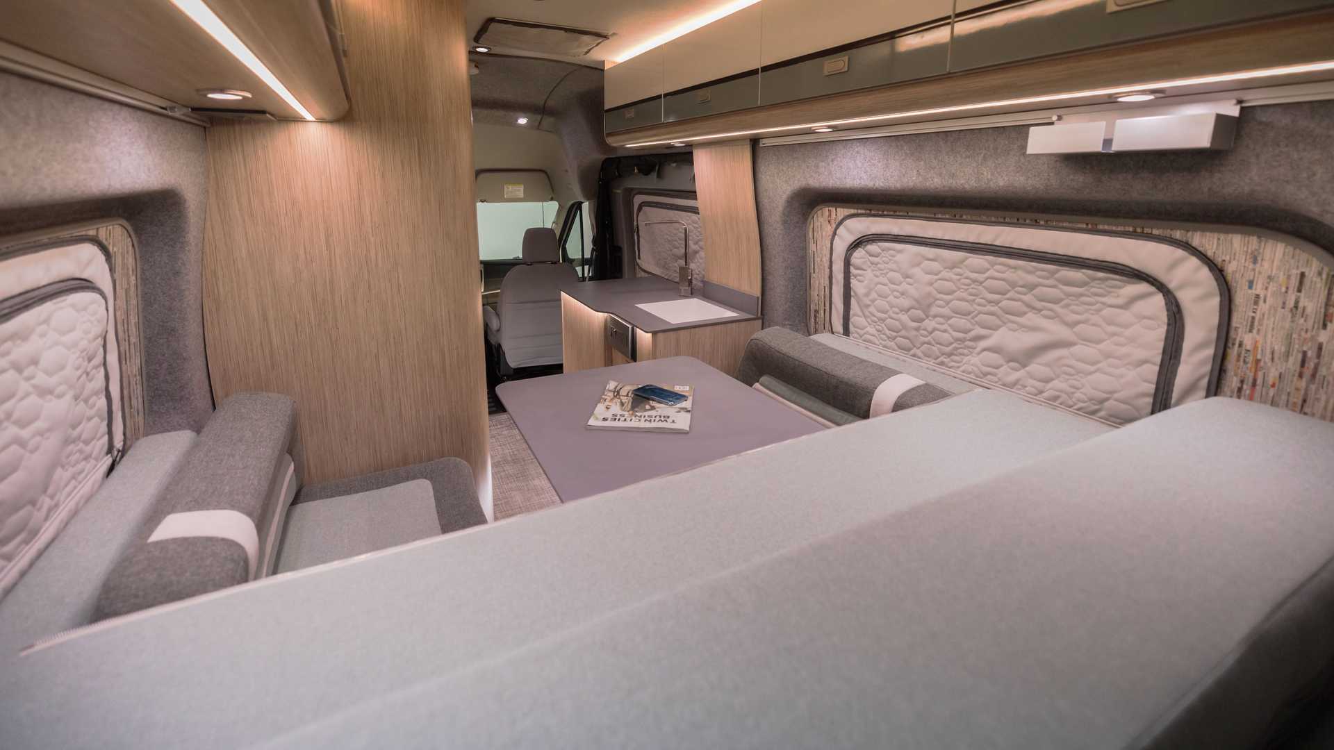 Winnebago ERV2 Concept Car Ford E Transit Tuning Camping 11