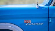 1974 Ford Bronco Restomod Grabber Blue White Tuning Crate Engine 9 190x107