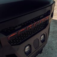 Ford Bronco noir satiné avec kit de levage et 22 pouces !