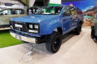 80s style: Toyota Hilux with body kit from Axell Auto!