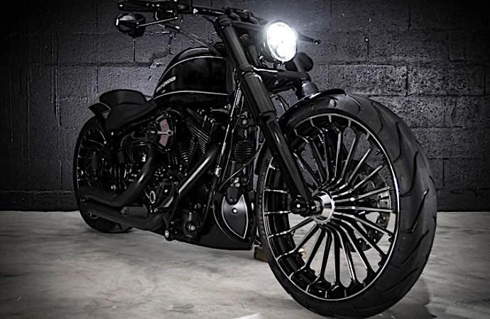 Harley Davidson Breakout Blackhole Melk Tuning 9