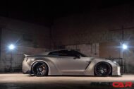 Nissan GT-R R35 with Liberty Walk widebody kit and 800 BHP!