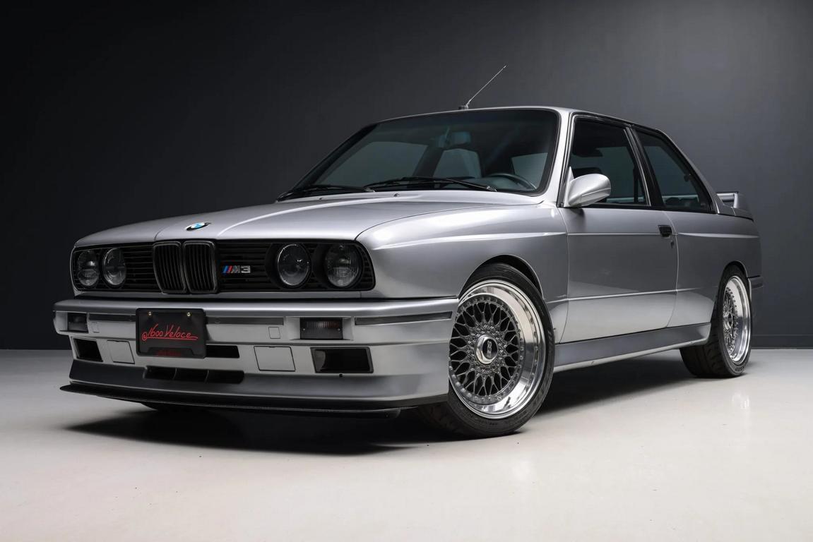 Restomod 1988 BMW E30 M3 jantes alliage BBS 3