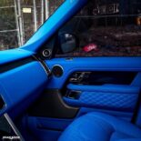 Blue details on the Road Show International Range Rover!