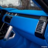 Blue details on the Road Show International Range Rover!