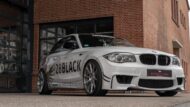 BMW 135i Coupé with Cup optics on 19-inch Project 2.0 rims!