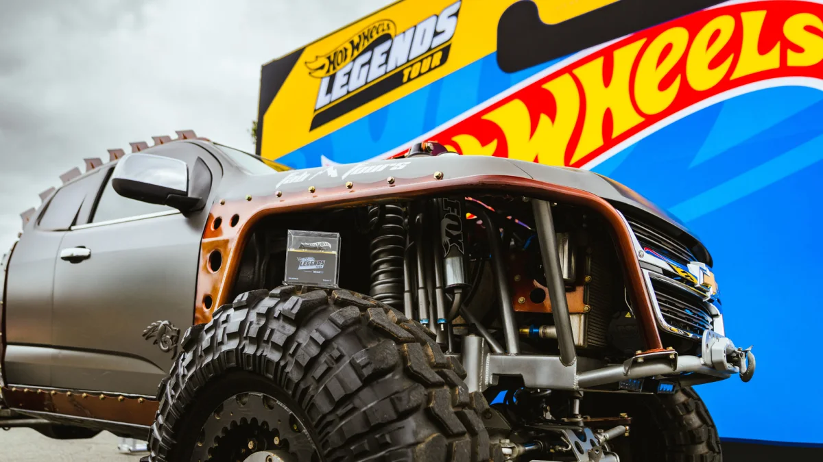 Hot Wheels Legends Tour 2015 Chevrolet Colorado Rock Crawler 2023 7
