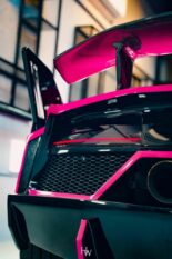Audi R8 "Pinky": un widebody unico con stile Lamborghini!