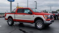 BFP Ford F-150 pickup with a classic 1980s look!