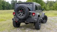 Black Widow Edition Jeep Wrangler pour l'asphalte et le terrain !