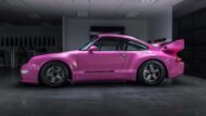 Gunther Werks Rechtslenker Porsche 911 (993) in Pink in Goodwood!